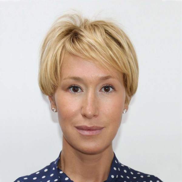 Анна Иванова